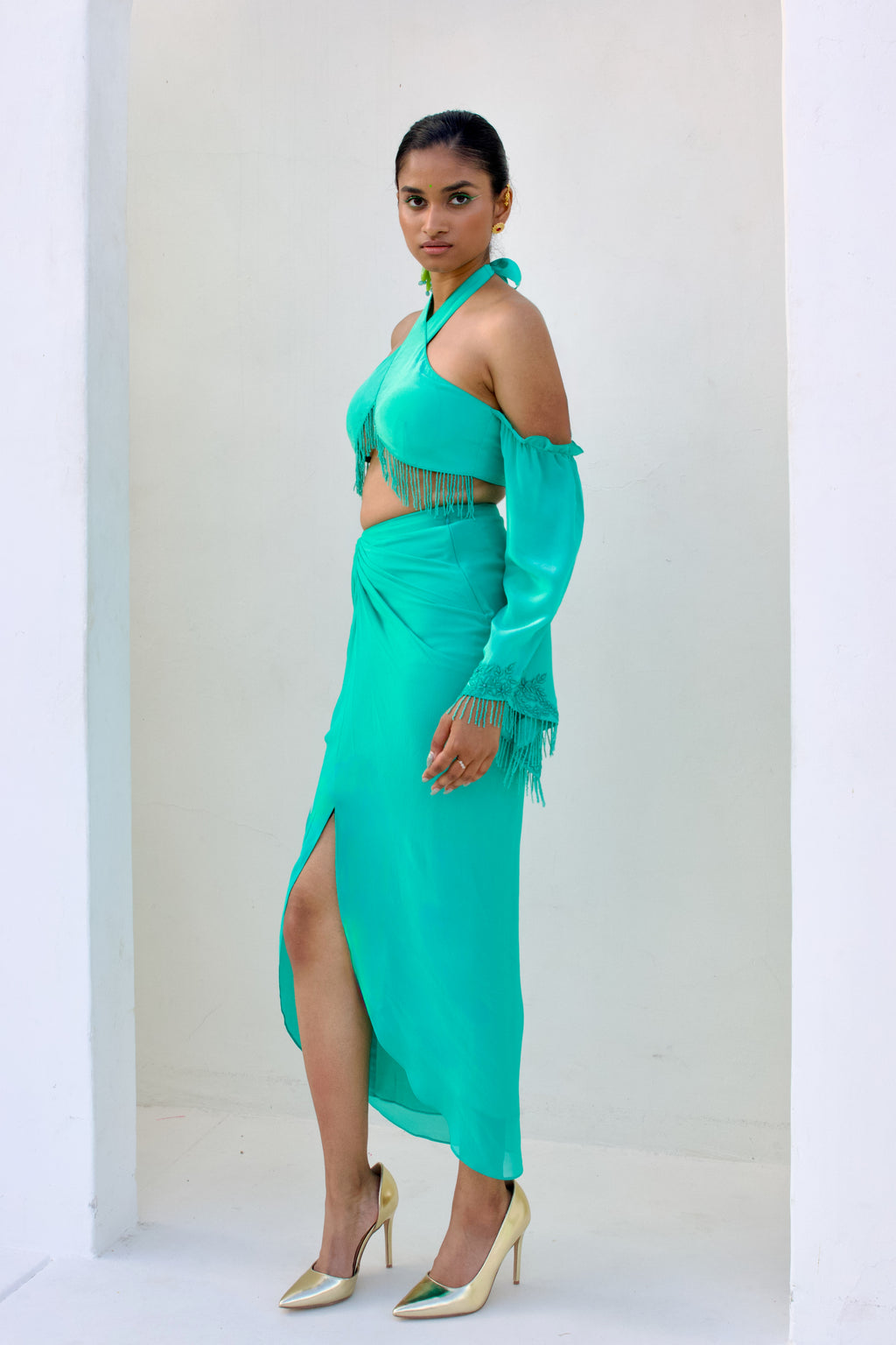 Dua Embroidered Sleeve Top