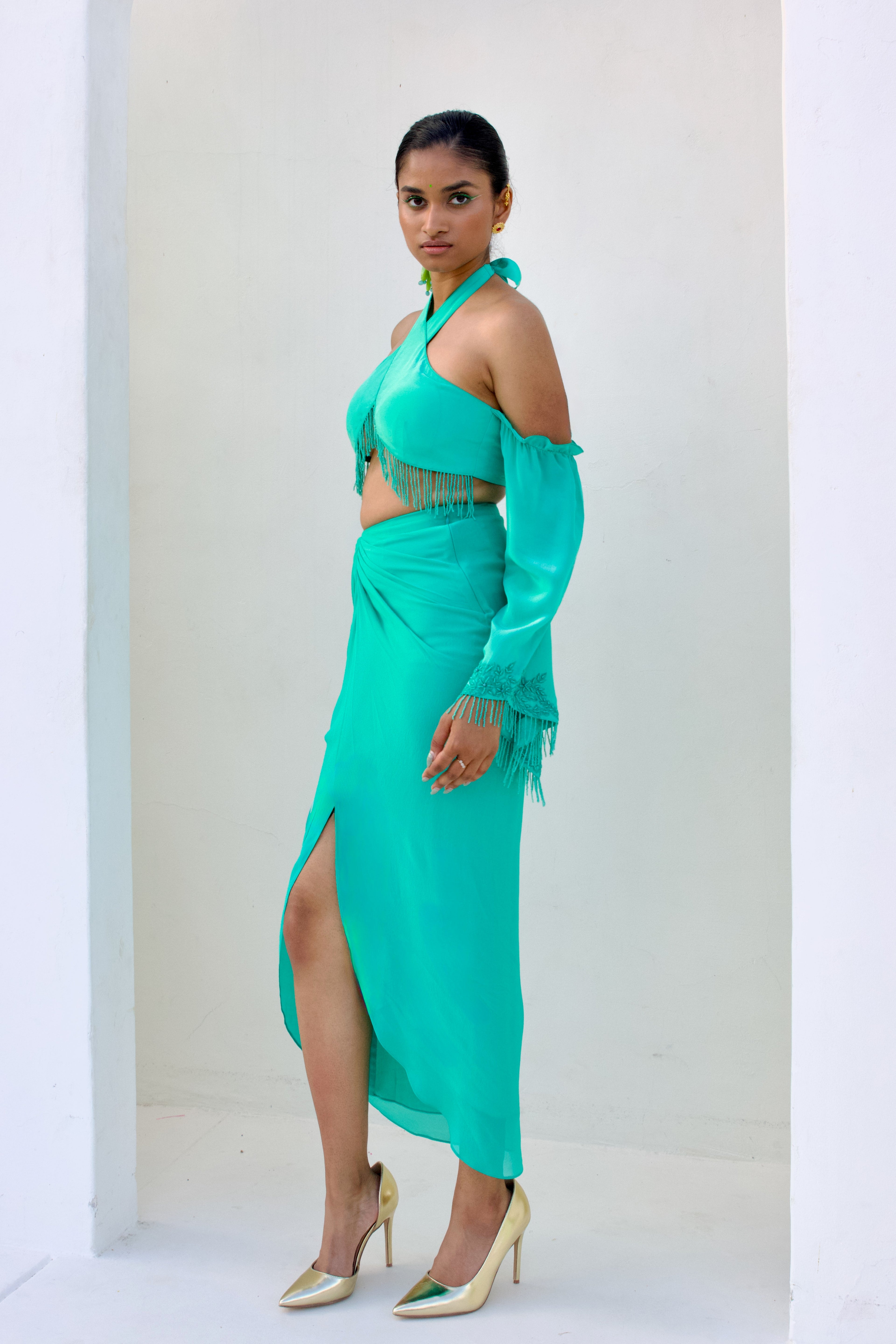 Dua Embroidered Sleeve Top